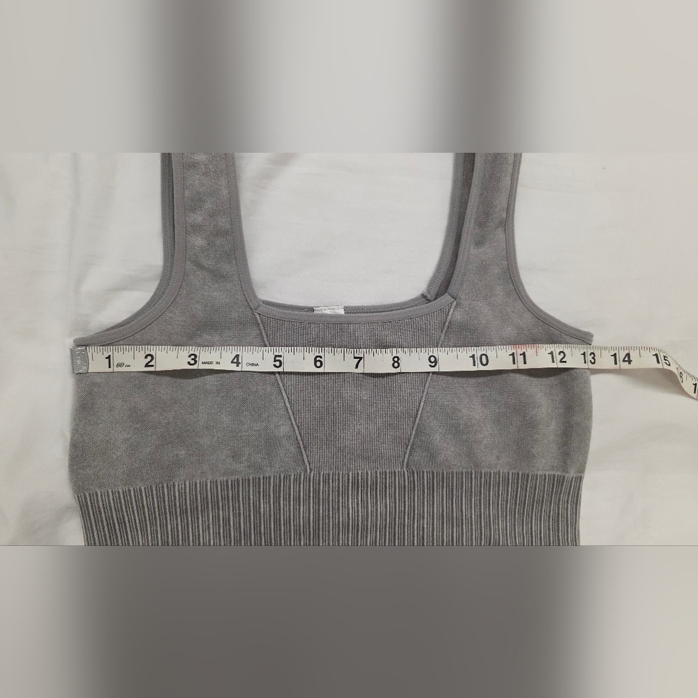 Yogalicious Stonewash Seamless Glow Gleam Bra - Medium - Picture 8 of 9